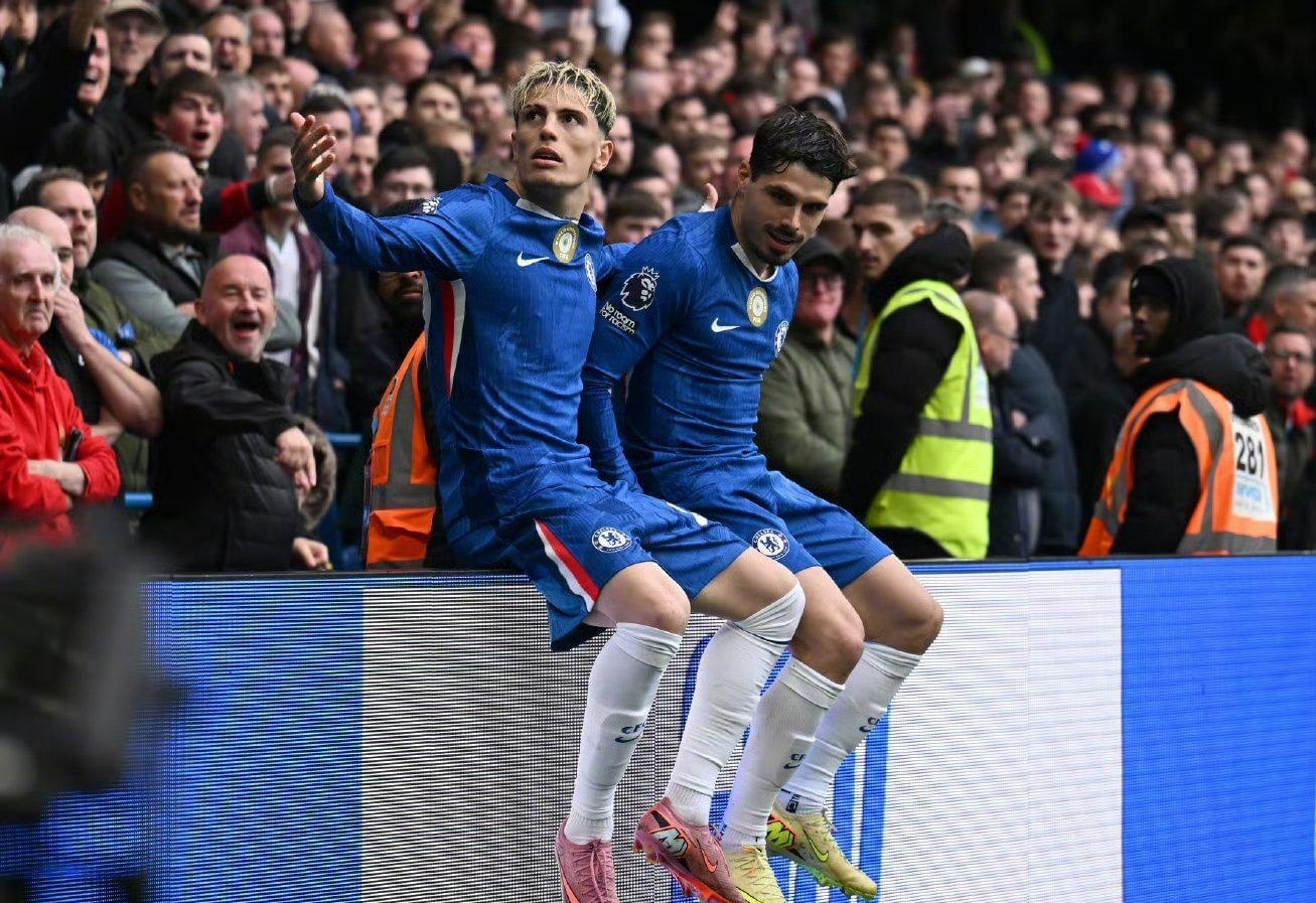 阿森纳和拜仁本赛季欧冠都没落后过，拜仁领先时长最长