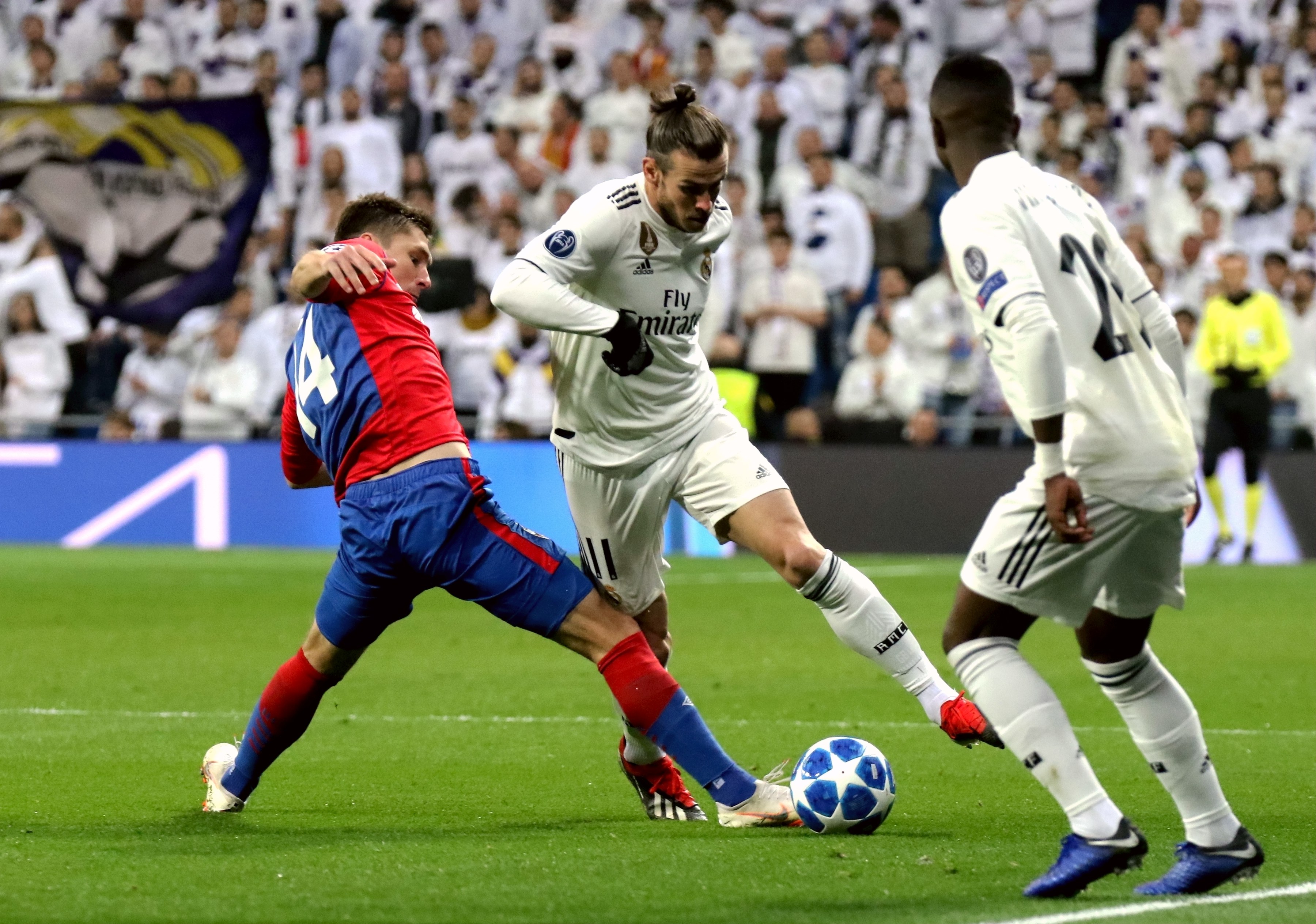 弗兰克：接手时觉得缺少6号位，帕利尼亚具有我们需要的特点