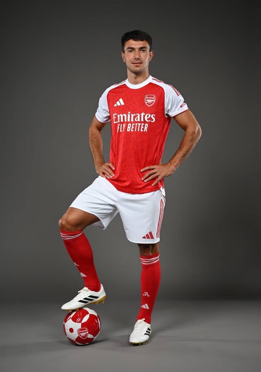 布冯：意大利唯一缺点是偶尔“短路”；无欧战踢是米兰的优势