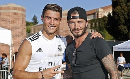 麦克托米奈vs丹麦全场数据：2解围1过人+贡献神级倒钩（麦克托米奈战丹麦全场表现：2次解围1次过人，奉献神级倒钩）