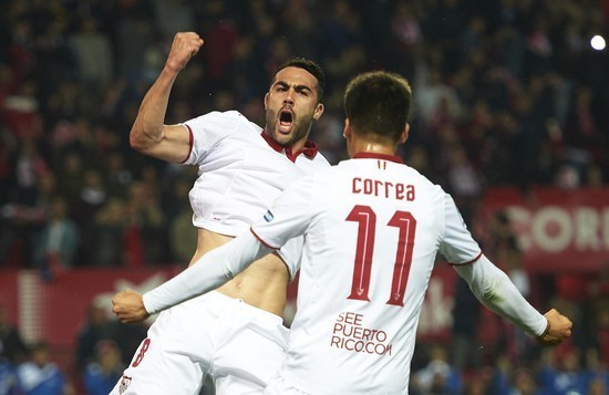 意甲西甲齐变天！AC米兰1-0登顶，巴萨3-1反超皇马，尤文终结2连平，马竞7连胜（意甲西甲风云突变：AC米兰1-0登顶，巴萨3-1超越皇马，尤文止住两连平，马竞豪取七连胜）