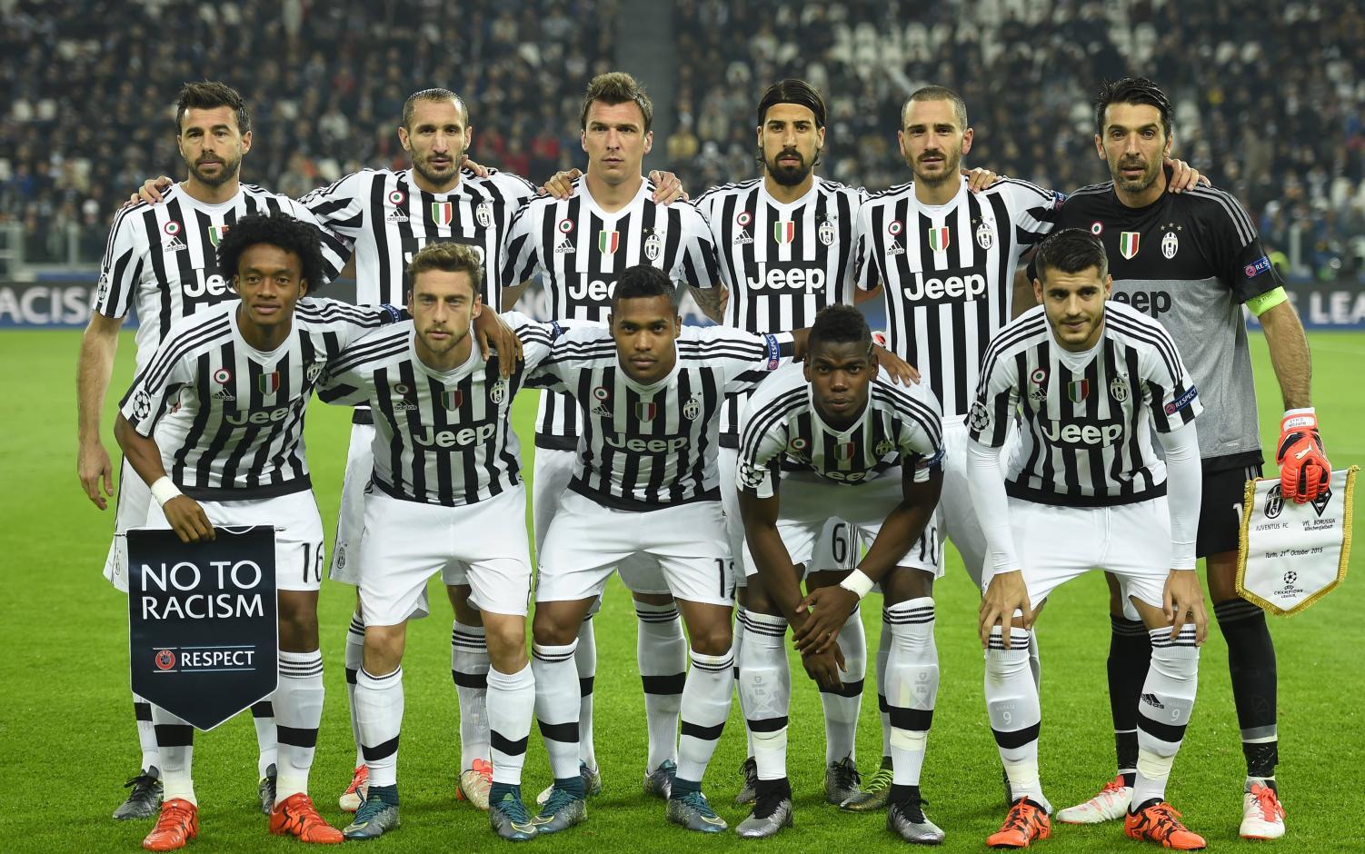 意媒：弗拉霍维奇缺席尤文圣诞晚宴，是全队唯一缺席的球员（意媒：尤文圣诞晚宴弗拉霍维奇未出席，队内仅此一人缺席）